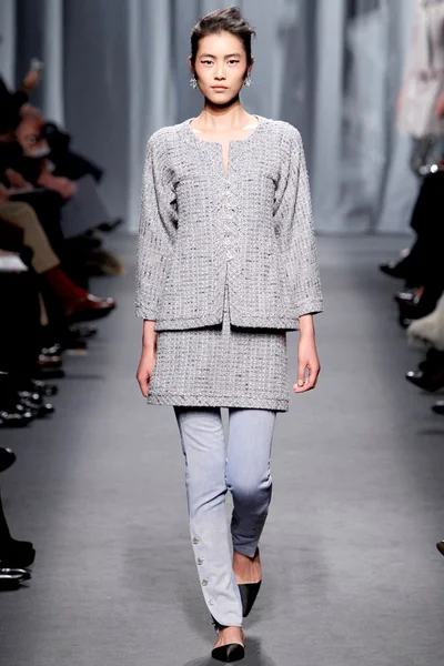 Look 9